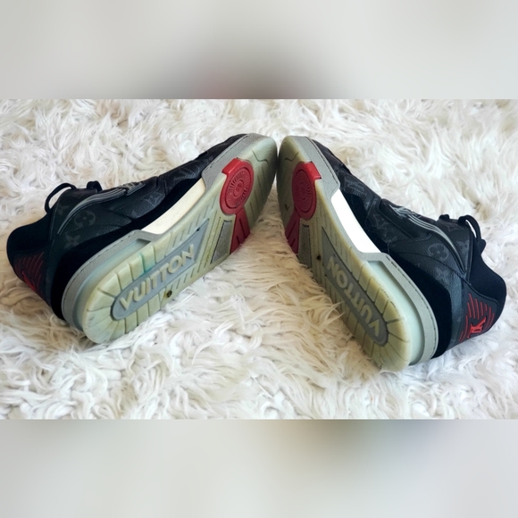 Louis Vuitton Trainer Eclipse - Picture 9 of 9